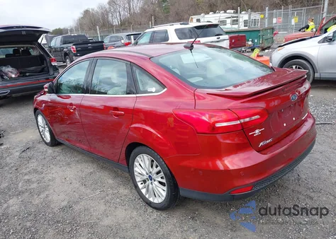 2017 Ford Focus Titanium из США, поврежденный, VIN 1FADP3J24HL267737